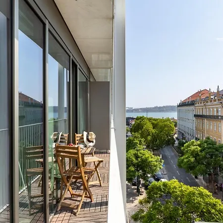 Joivy Luxurious With River View Near Time Out Market